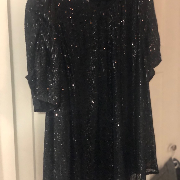 Black sparkle top - Picture 3 of 4